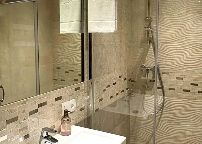 Apartament Na Fali *